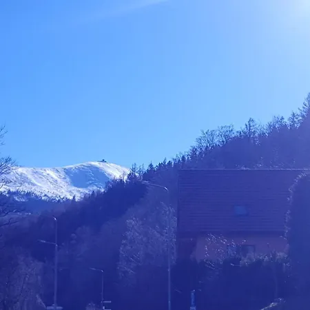 Intol Z Widokiem Na Sniezke 卡尔帕奇